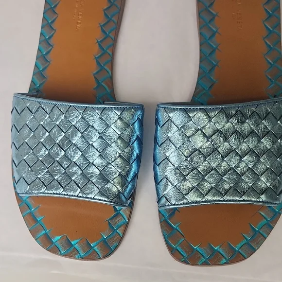 Bottega Veneta Blue Braided Leather Sandals - Picture 7 of 7